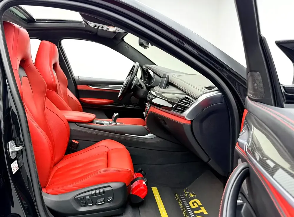 2018 BMW X6M, Full Service History, Fully Loaded, Excellent Condition, GCC - Image 9