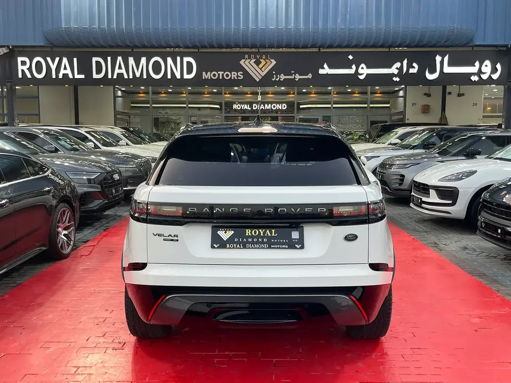 Rangers Rover Velar SE P250 R Dynamic GCC Under Warranty and Full Service From Agency - Image 4