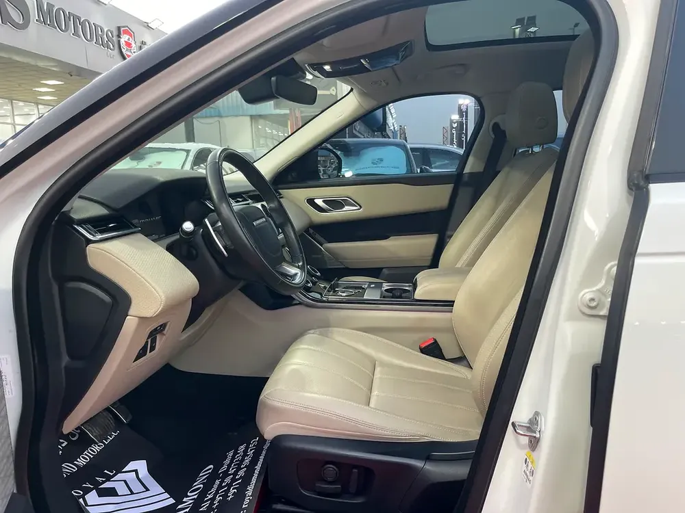 Rangers Rover Velar SE P250 R Dynamic GCC Under Warranty and Full Service From Agency - Image 8