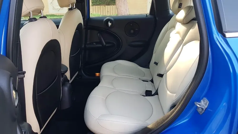 AMAZING BLUE MINI COUNTRYMAN // TOP OF THE RANGE // GCC // LOW MILEAGE // WELL MAINTAINED - Image 13