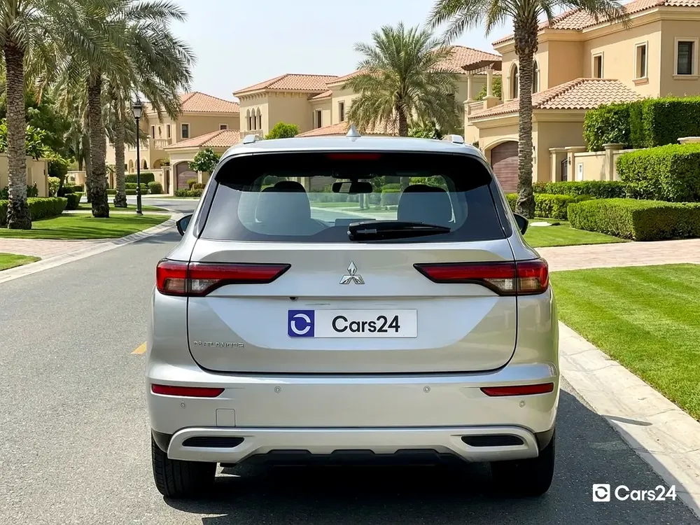 AED 1,504/m | Manufacturer Warranty | Service History | MITSUBISHI OUTLANDER 2024 - Image 4