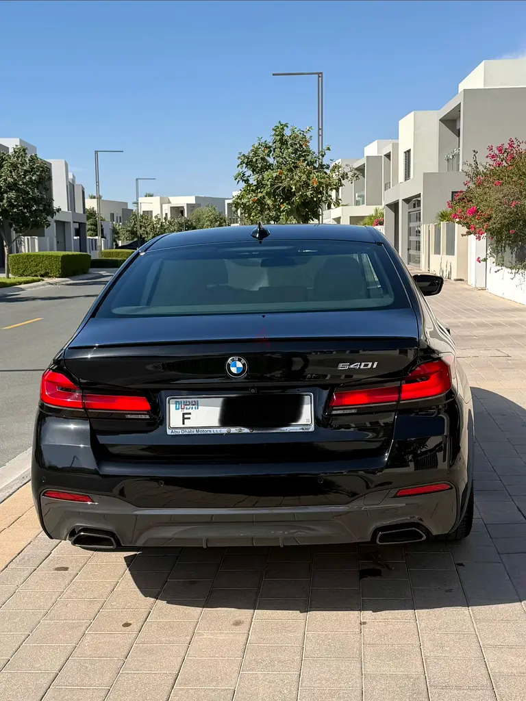 2023 BMW 540i M-Sport, 2026 Oct BMW Warranty + Service Pack, Full BMW Service History, GCC - Image 8