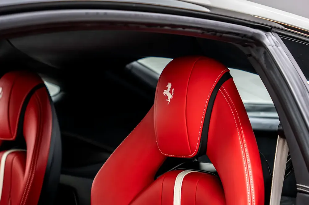 GCC SPECS AL TAYER - 2019 FERRARI 812 SUPERFAST V12 CARBON FIBER - LED STEERING - FORGED WHEELS - Image 14