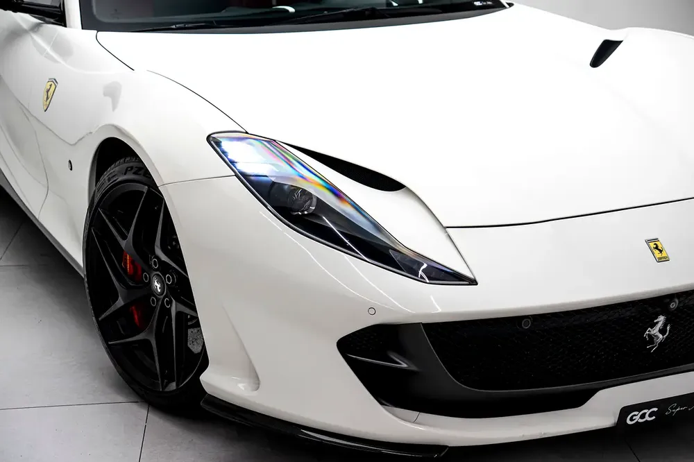 GCC SPECS AL TAYER - 2019 FERRARI 812 SUPERFAST V12 CARBON FIBER - LED STEERING - FORGED WHEELS - Image 17