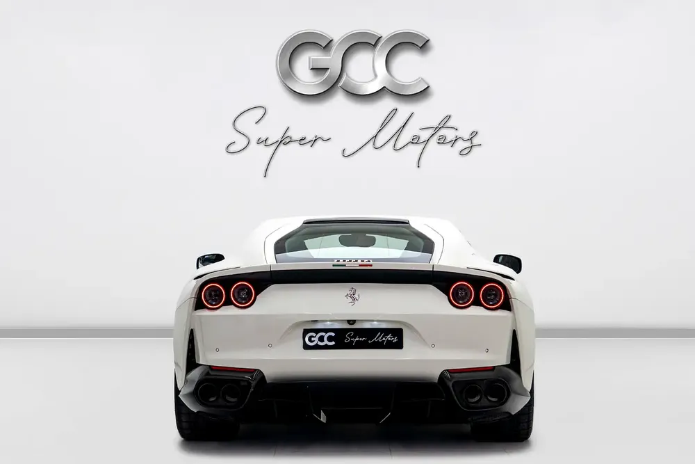 GCC SPECS AL TAYER - 2019 FERRARI 812 SUPERFAST V12 CARBON FIBER - LED STEERING - FORGED WHEELS - Image 4