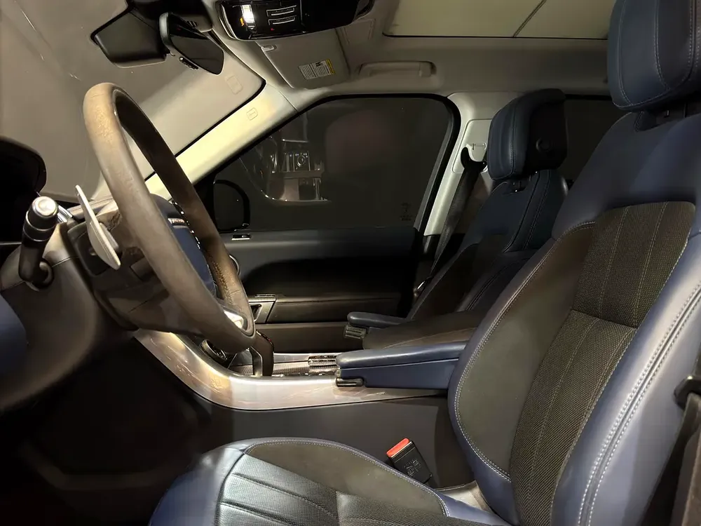 Range Rover sport HST - Image 7