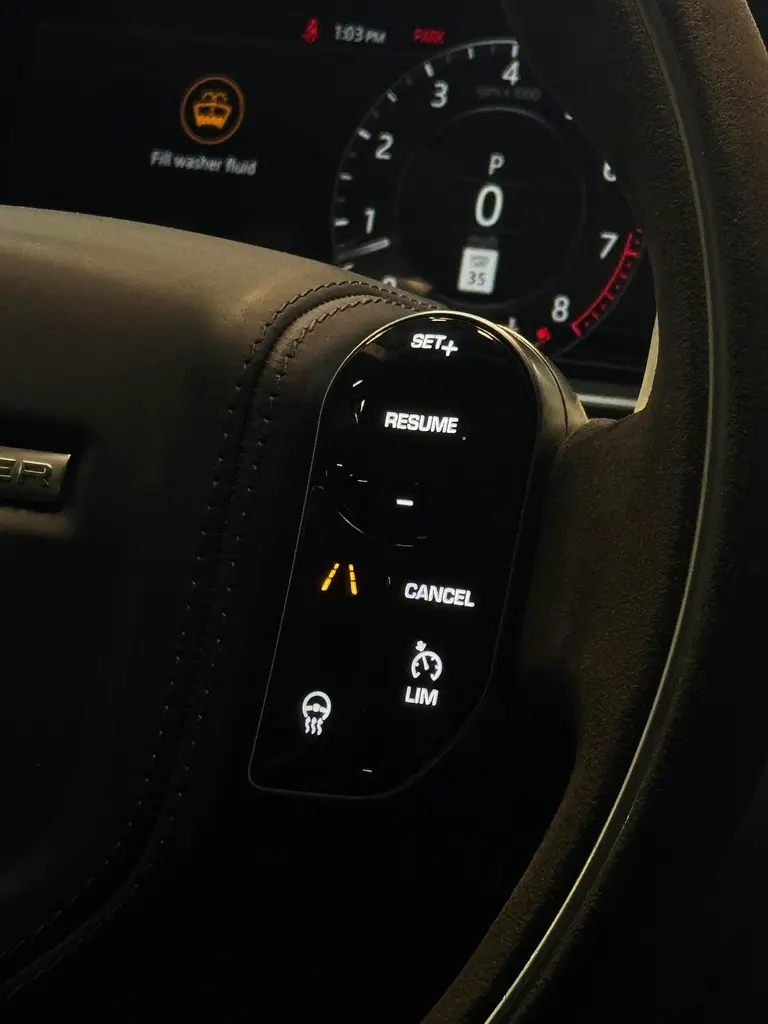 Range Rover sport HST - Image 8