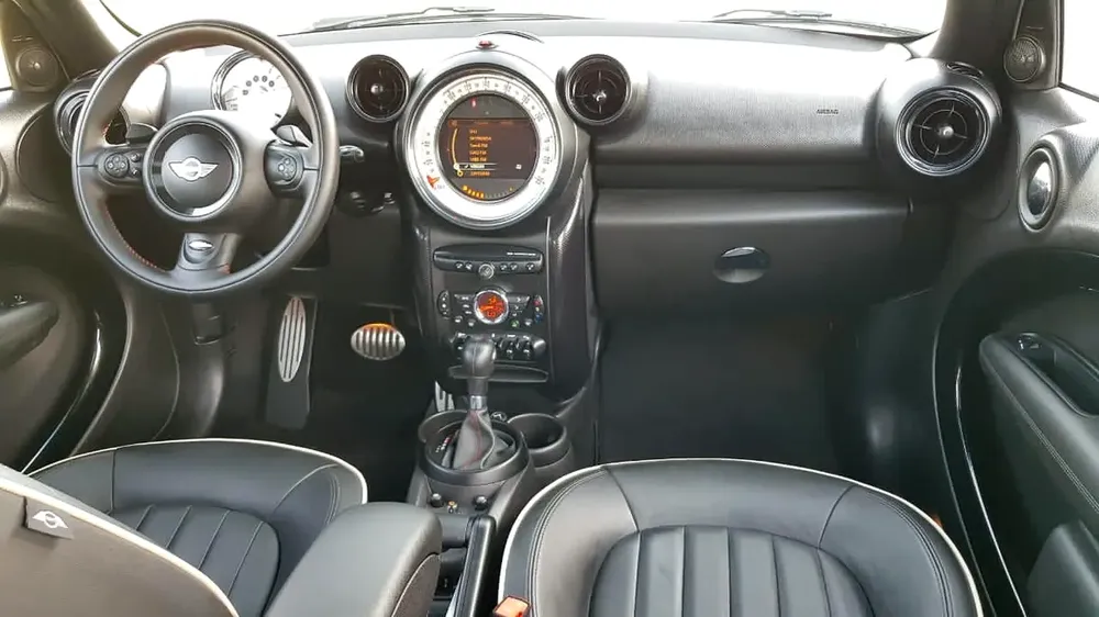SPECIAL MINI Countryman JCW  == TOP RANGE == LOW MILEAGE == GCC - Image 13