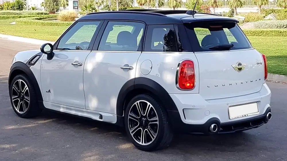 SPECIAL MINI Countryman JCW  == TOP RANGE == LOW MILEAGE == GCC - Image 4