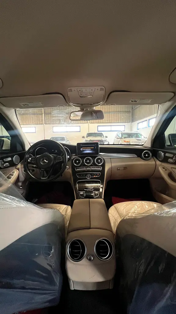 Mercedes-Benz C300 2015 - American Specs - Image 11