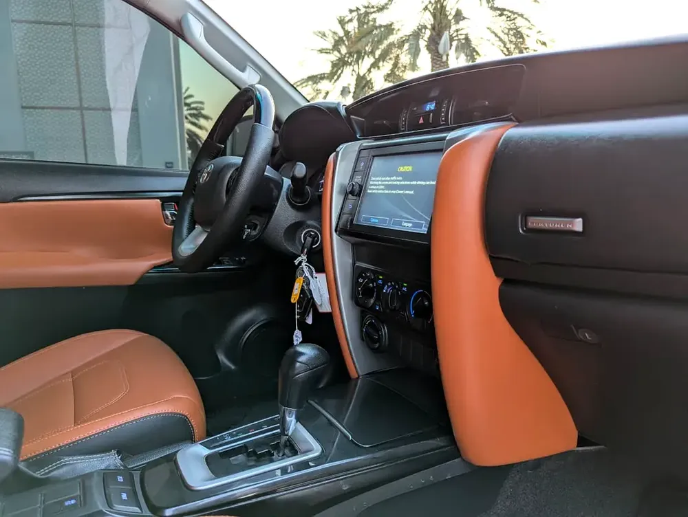 Pristine 2022 Toyota Fortuner EXR V4 2.7L | GCC Specs | Low Mileage - Image 5