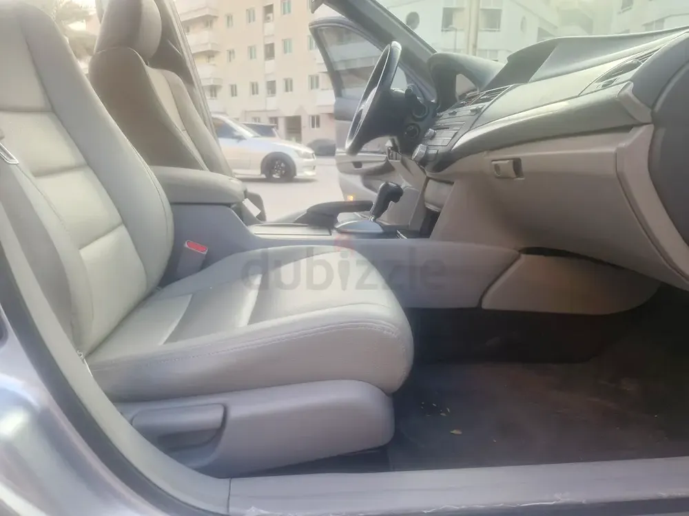 Agency maintained Honda Accord 2009 - Image 11