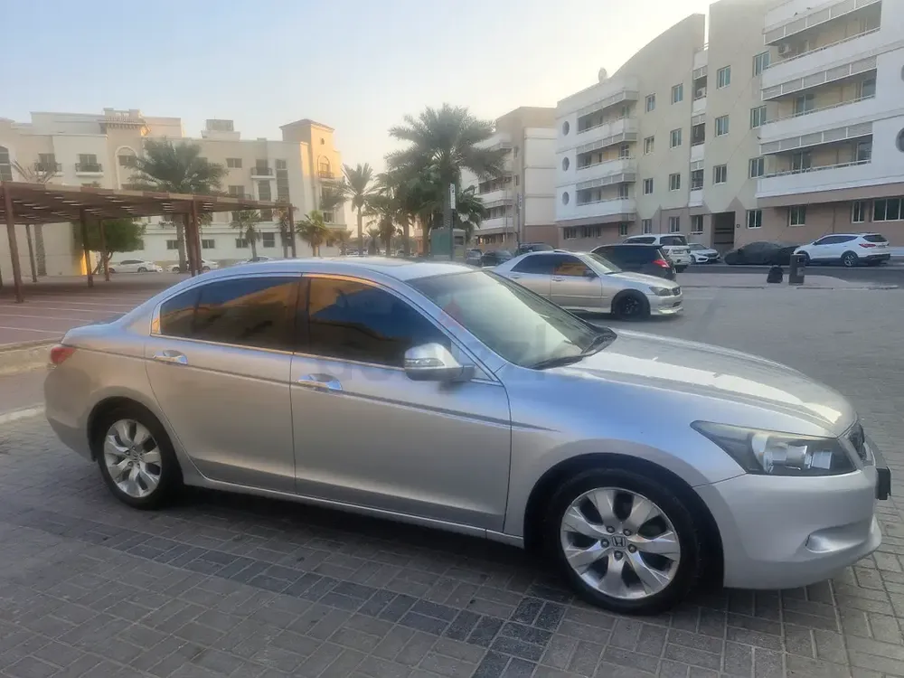 Agency maintained Honda Accord 2009 - Image 18