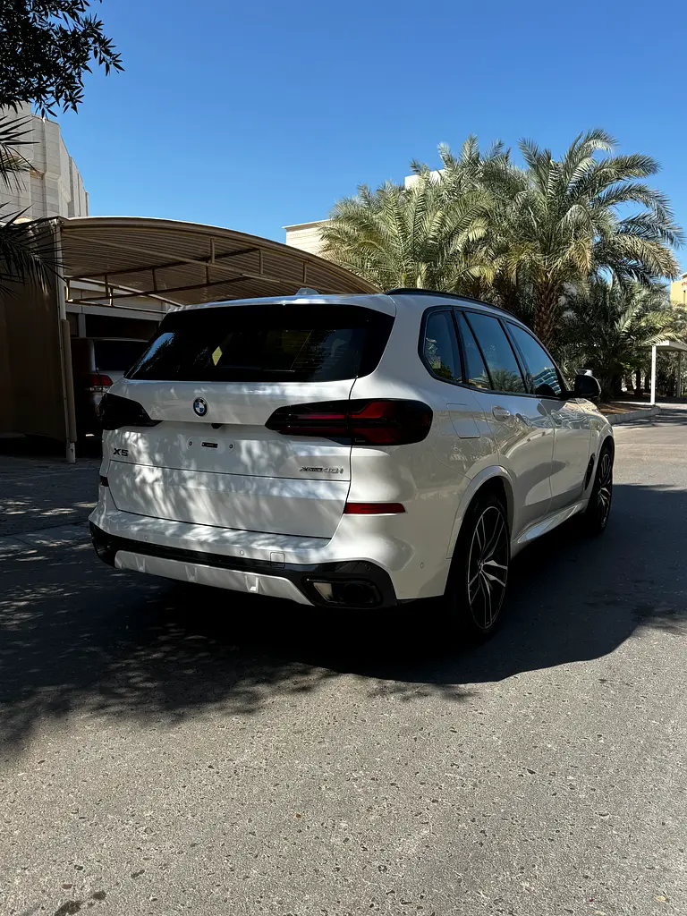 BMW X5 40i M Sport , 2026 , 5 years service and warranty - Image 5