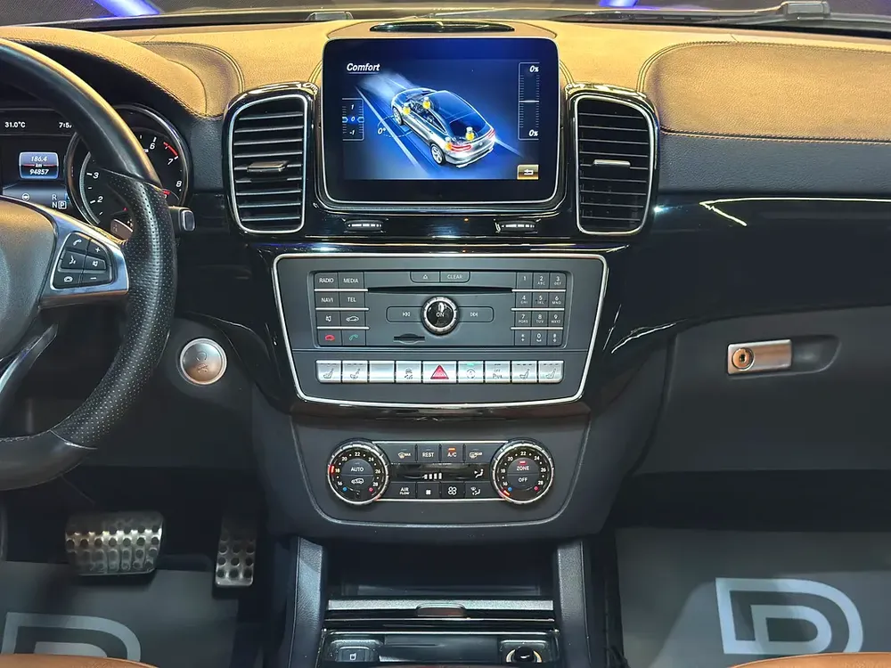 Mercedes-Benz GLE 43 AMG Coupe 2019 - GCC Specs - Image 11