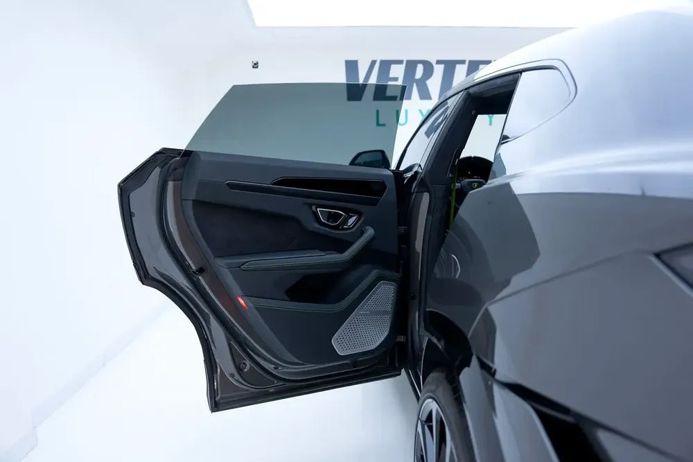 Lamborghini Urus S  /2023 /Brand New - Image 5