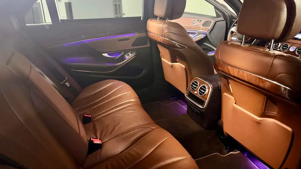 Mercedes S400, 2015, GCC specifications, No Paint, No accidents, Low Mileage. - Image 11