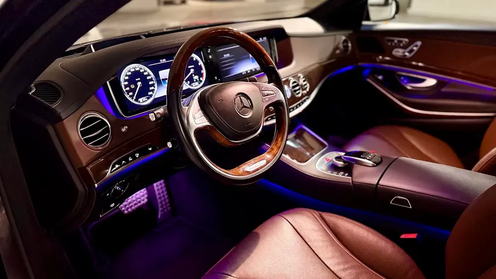 Mercedes S400, 2015, GCC specifications, No Paint, No accidents, Low Mileage. - Image 9