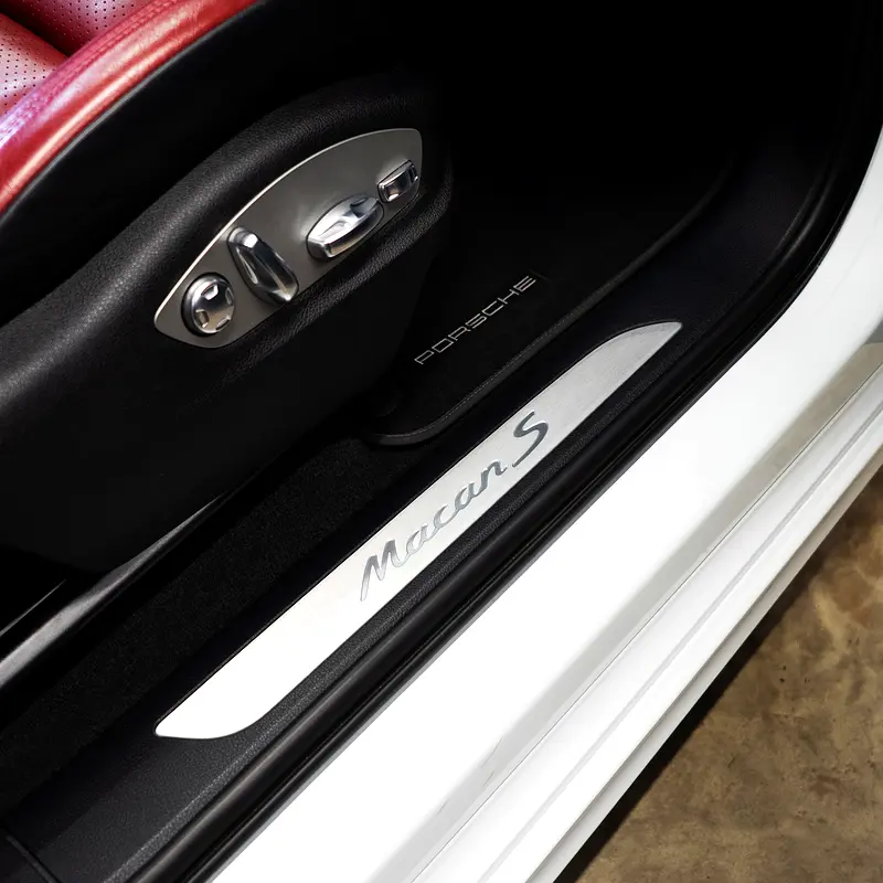 AED 5,749 P.M • 0% Downpayment • Porsche Macan S  • Agency Warranty - Image 14