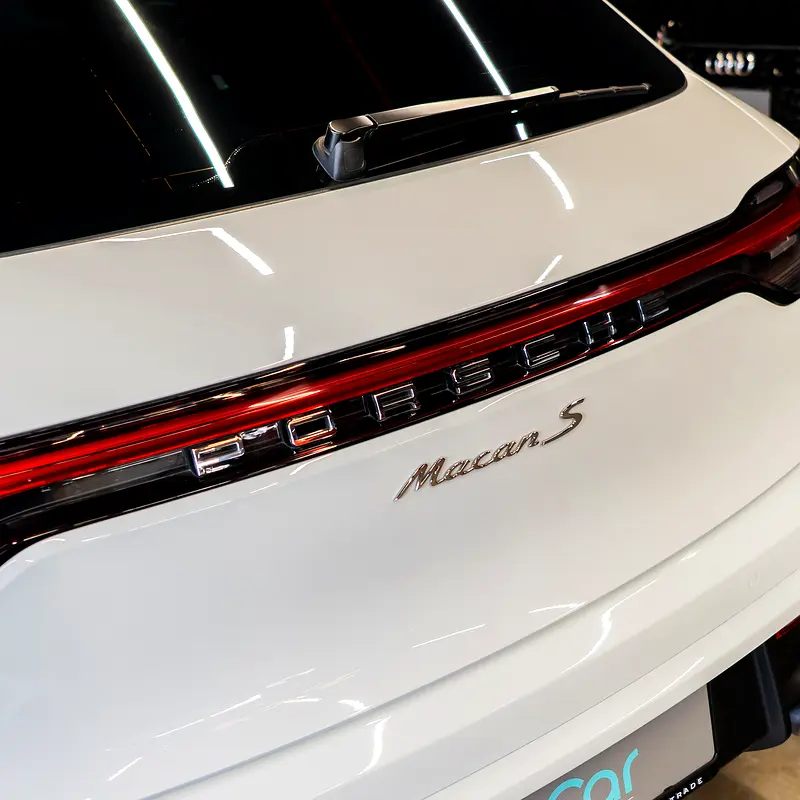 AED 5,749 P.M • 0% Downpayment • Porsche Macan S  • Agency Warranty - Image 6