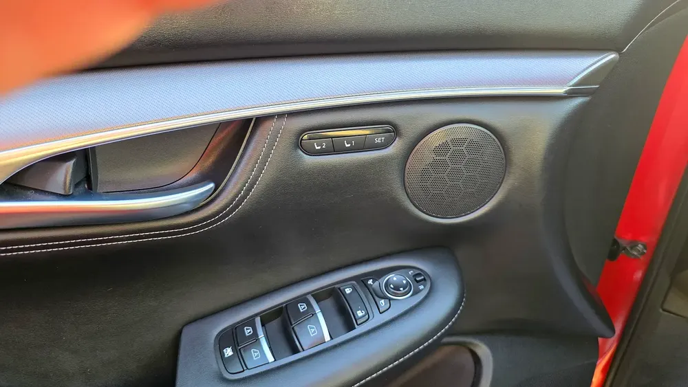 QX55 Essential 2023 GCC Specs - Zero km - Image 10