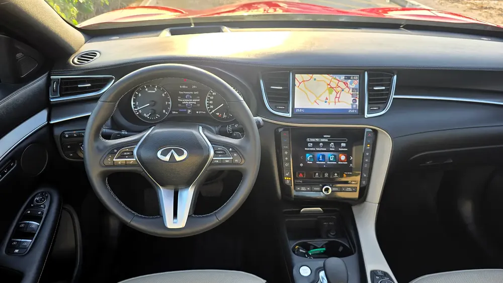 QX55 Essential 2023 GCC Specs - Zero km - Image 12