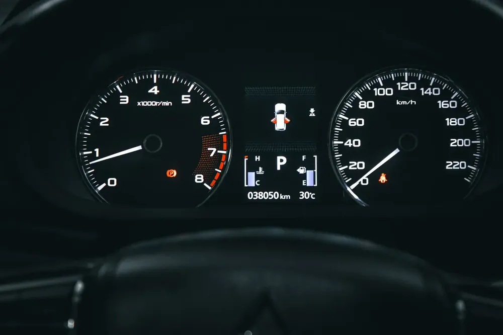 2023 Mitsubishi Montero GLX Med Line| GCC Specs | Med Line | Excellent Condition - Image 11