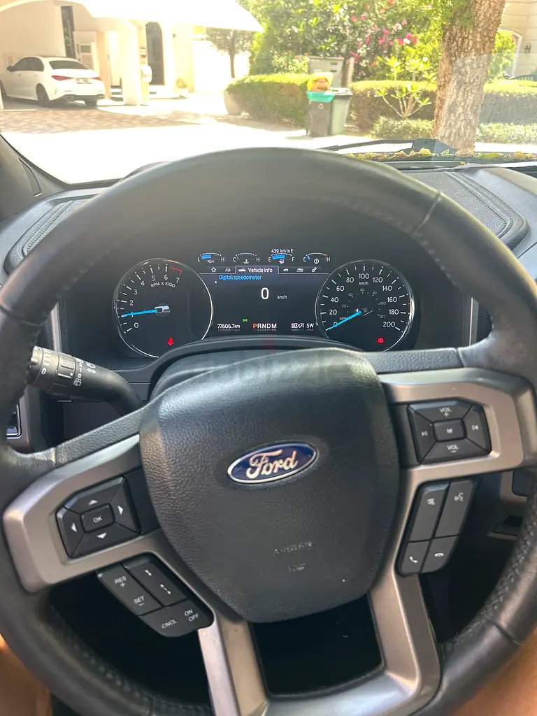 Ford Expedition XLT 2021 GCC Specs in perfect condition - Image 10
