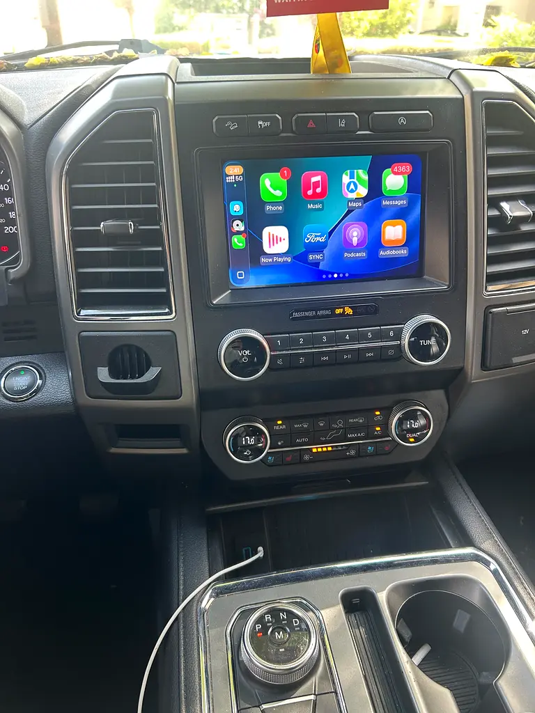Ford Expedition XLT 2021 GCC Specs in perfect condition - Image 9
