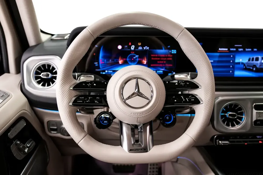 2022 I MERCEDES G63 AMG  I GCC I 5 YEARS WARRANTY AND SERVICE CONTRACT  I - Image 17