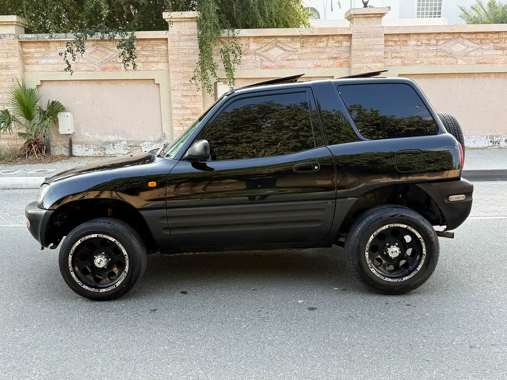 Toyota rav4 1997 model, manual gear, import, super clean car, low mileage - Image 14