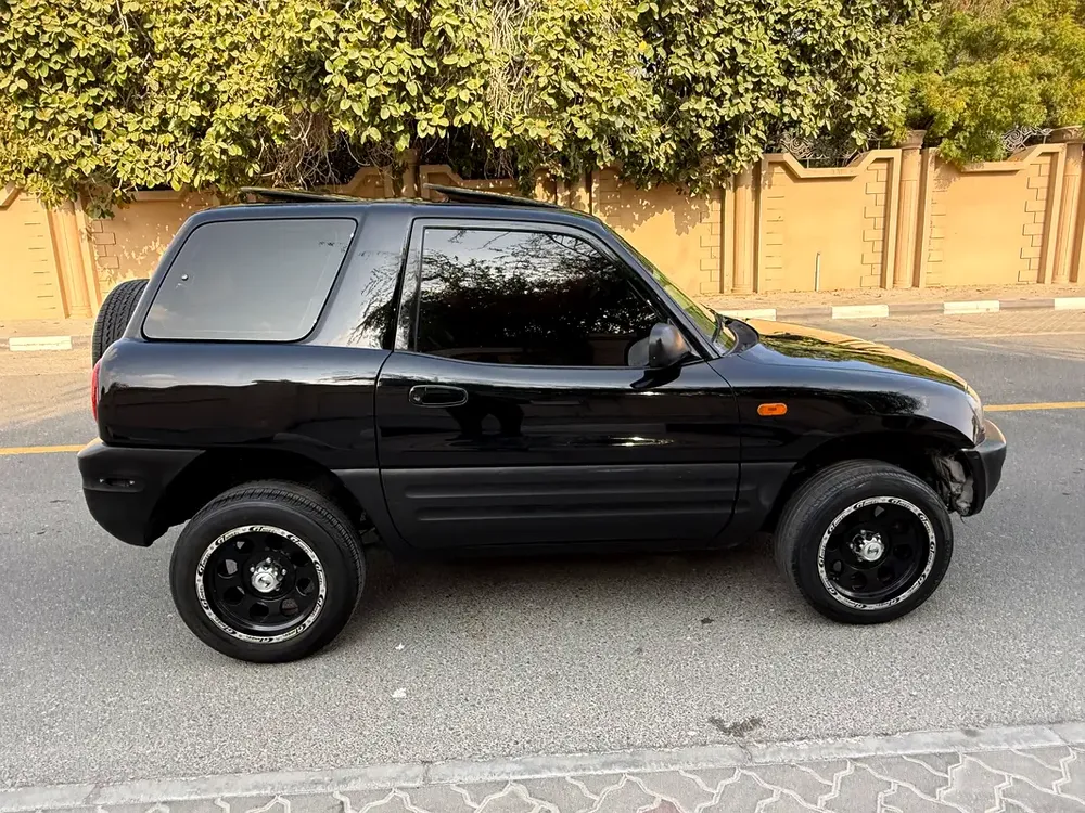 Toyota rav4 1997 model, manual gear, import, super clean car, low mileage - Image 16