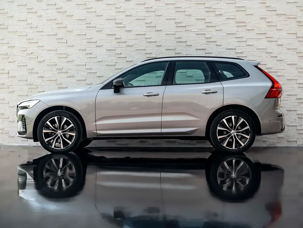0% DOWN PAYMENT | THE MAY ADVANTAGE | RELIABLE DAILY | XC60 B5 Ultimate Dark | WARRANTY - Image 8