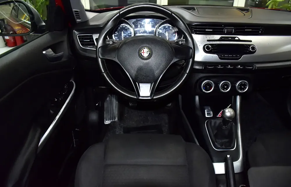 EXCELLENT DEAL for our Alfa Romeo Giulietta ( 2013 Model ) in Red Color Japanese Specs - Image 12
