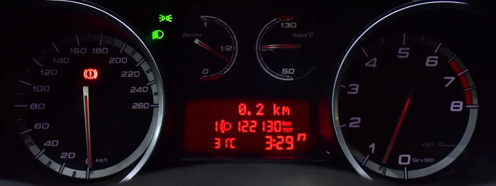 EXCELLENT DEAL for our Alfa Romeo Giulietta ( 2013 Model ) in Red Color Japanese Specs - Image 13