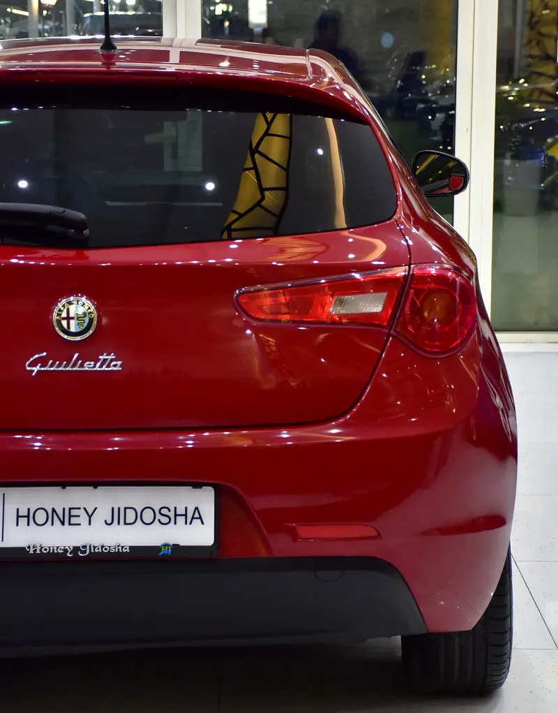 EXCELLENT DEAL for our Alfa Romeo Giulietta ( 2013 Model ) in Red Color Japanese Specs - Image 9