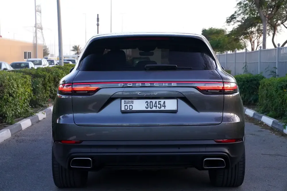 2019 Porsche Cayenne - GCC Specs - Image 4