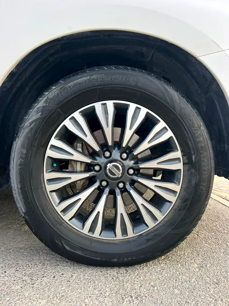 Nissan Patrol SE 2020 GCC Specs - Excellent Condition - Image 10