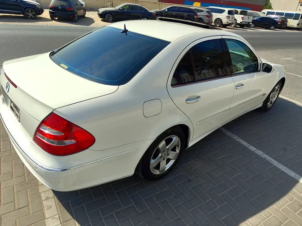 2005 Mercedes-Benz E350 Avantgarde - Japanese specs - excellent condition - Image 5