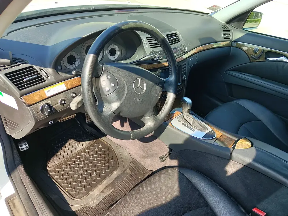 2005 Mercedes-Benz E350 Avantgarde - Japanese specs - excellent condition - Image 8