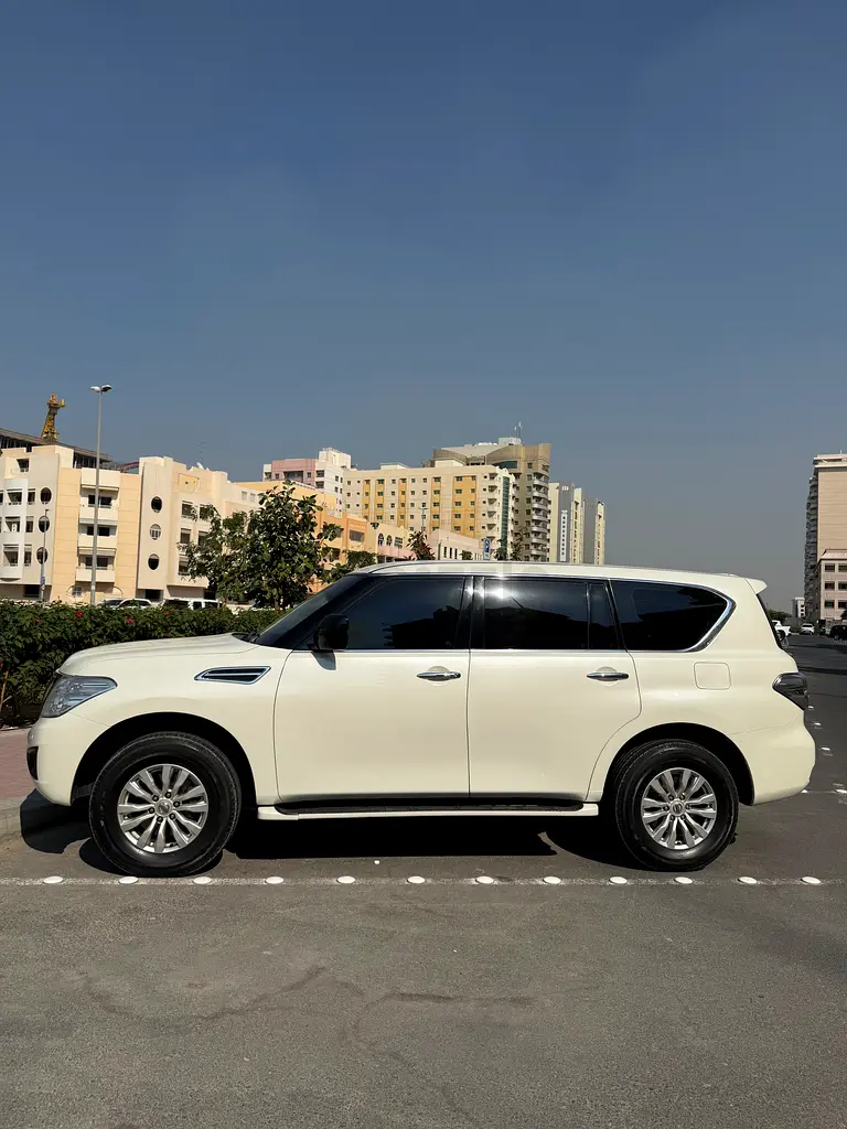 Nissan patrol 2018 basic - Image 4