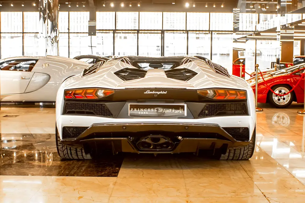 Lamborghini Aventador - Image 18