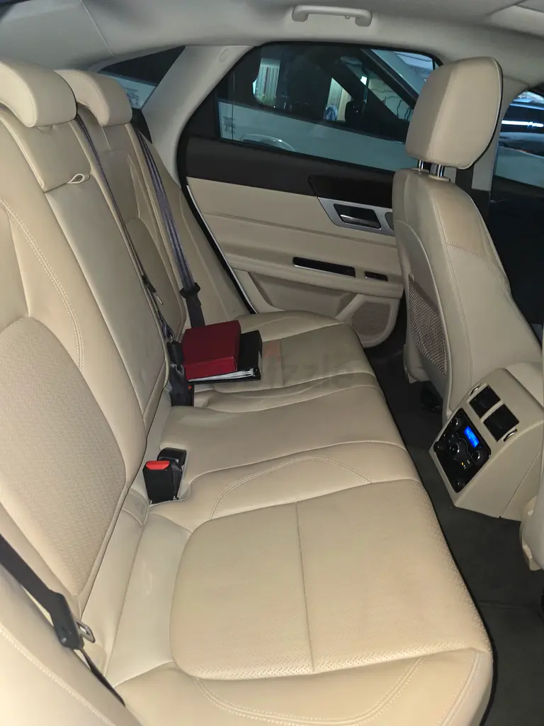 Jaguar XF Prestige | Full Option | Excellent Condition - Image 4
