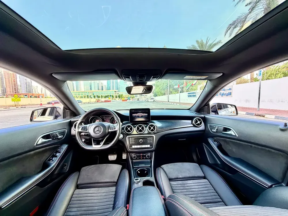 2017 MERCEDES-BENZ CLA 250 4MATIC AMG KIT GCC SPECIFICATION IN VERY EXCELLENT CONDITION - Image 18