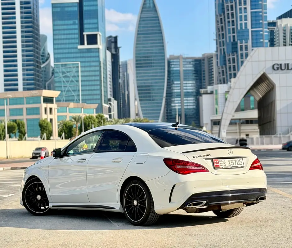 2017 MERCEDES-BENZ CLA 250 4MATIC AMG KIT GCC SPECIFICATION IN VERY EXCELLENT CONDITION - Image 6