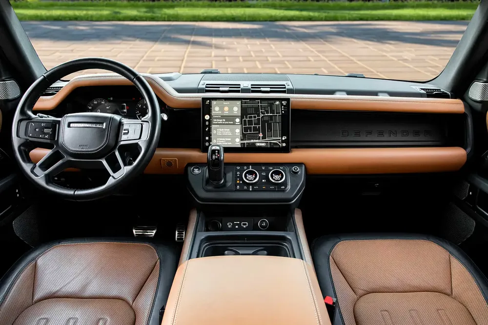 4,505 P.M |  Defender X P400 | 0% Downpayment | Land Rover Warranty! - Image 8