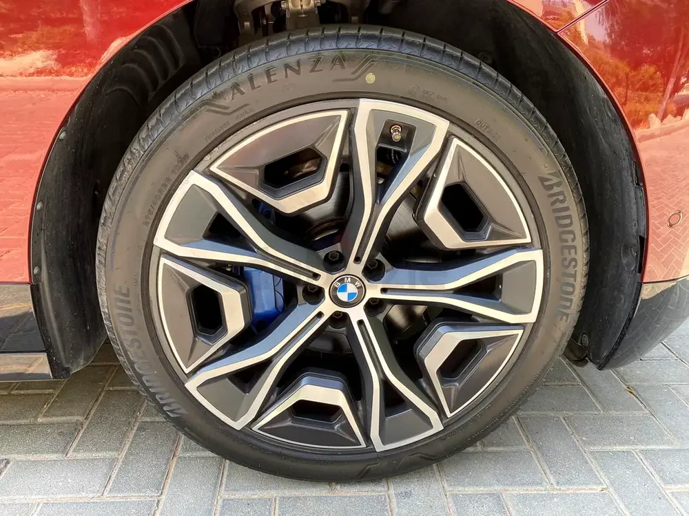 Lady Owner XDrive  under BMW 5 Years Warranty and 6 Years Free Package Service Inclusive Plus - Image 4