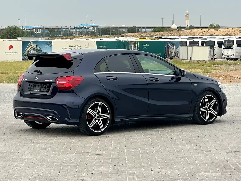 Mercedes-Benz A-Class A 250 AMG Sport 2018 GCC Specs AMG  FULL OPTION PANORAMIC ONE OWNER - Image 15