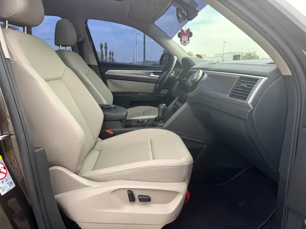 Volkswagen Teramont 2019 full option free accident - Image 10