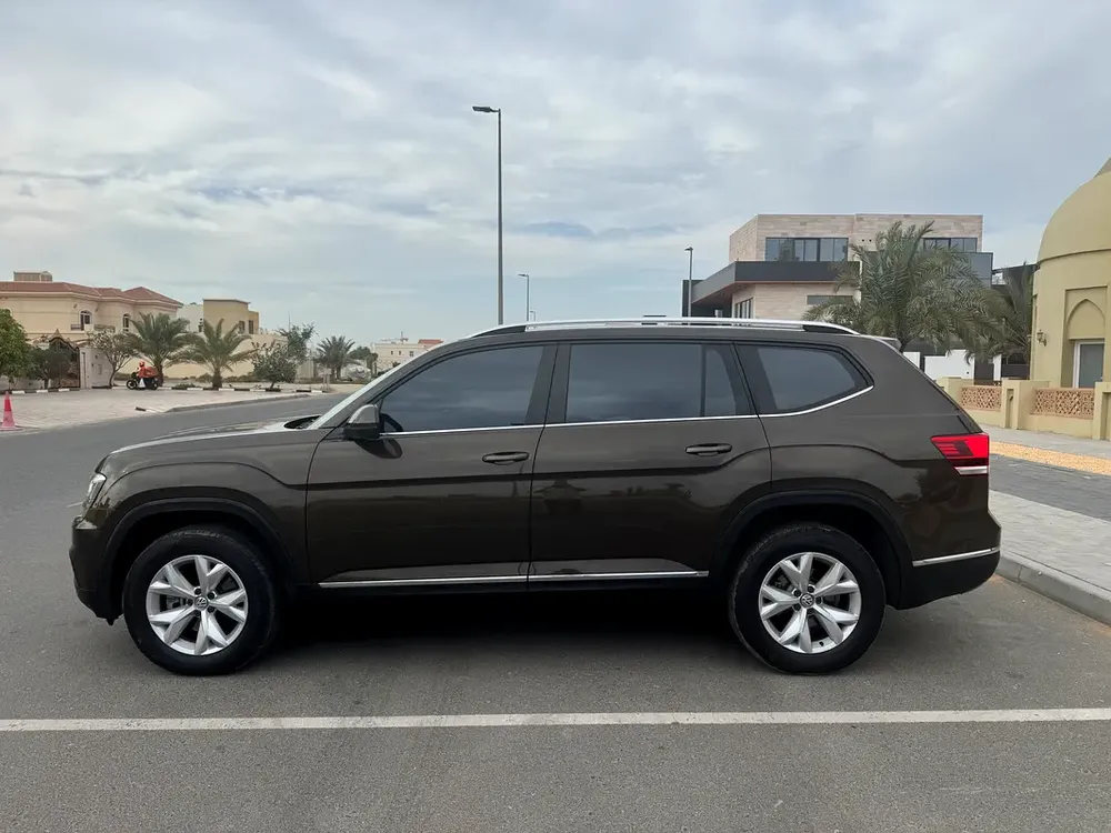 Volkswagen Teramont 2019 full option free accident - Image 5